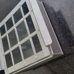 9" x 9" x 3" tray and cutter combo into 12 pieces square shape