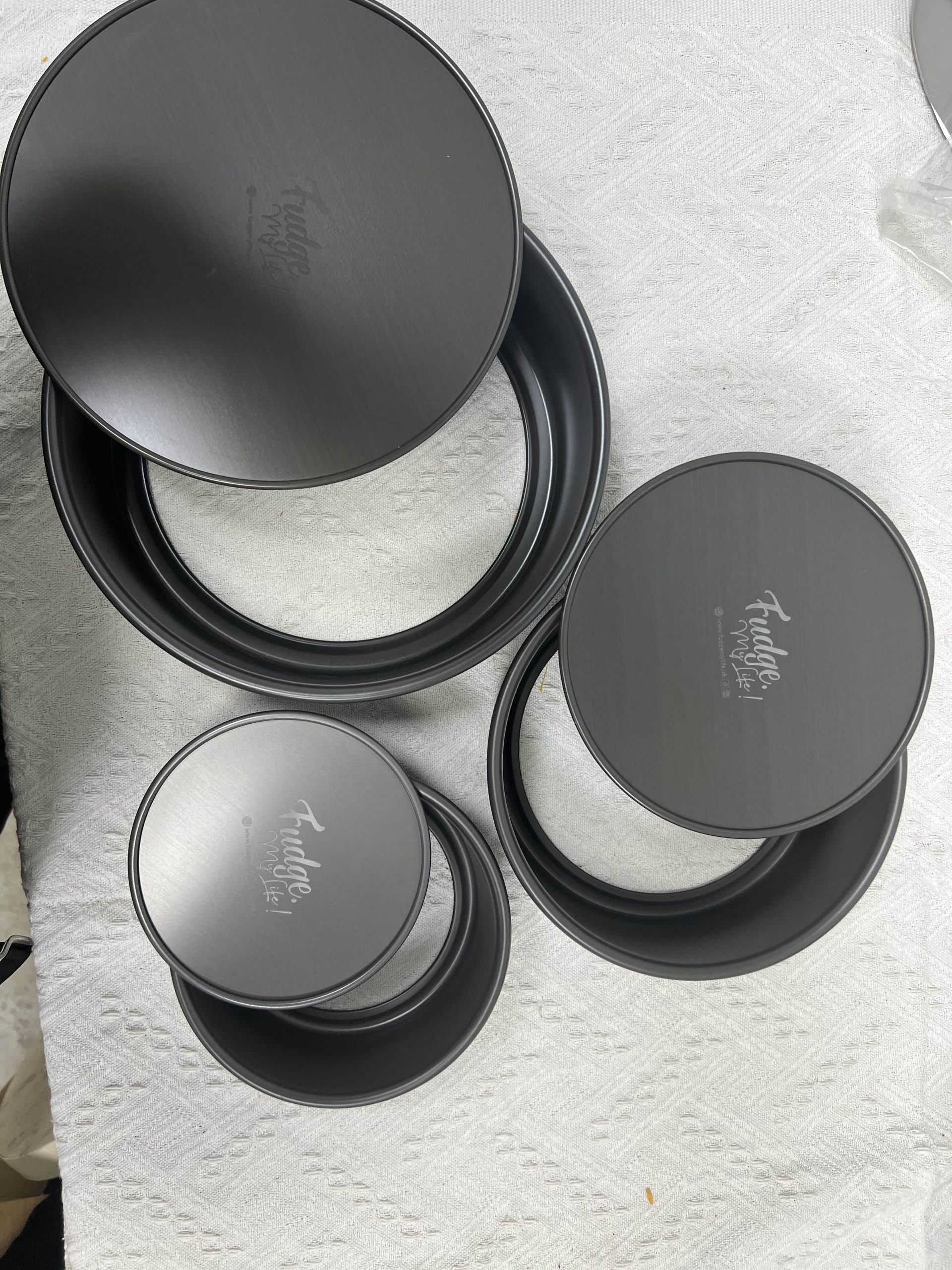 3944465820985.PNM 10" inch round bottomless tin