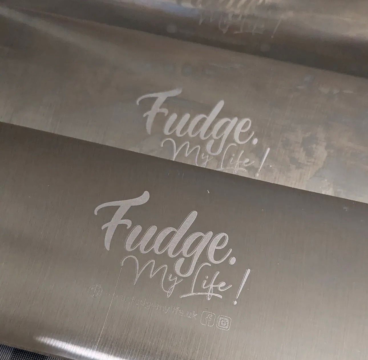 small double handled slicing knife – 32.2cm blade small double handled slicing knife – 32.2cm blade