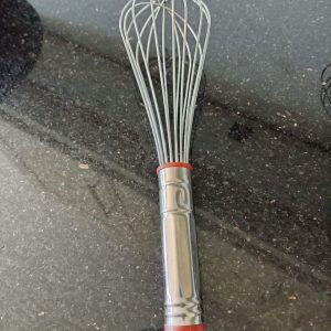 hand whisk small 26cm