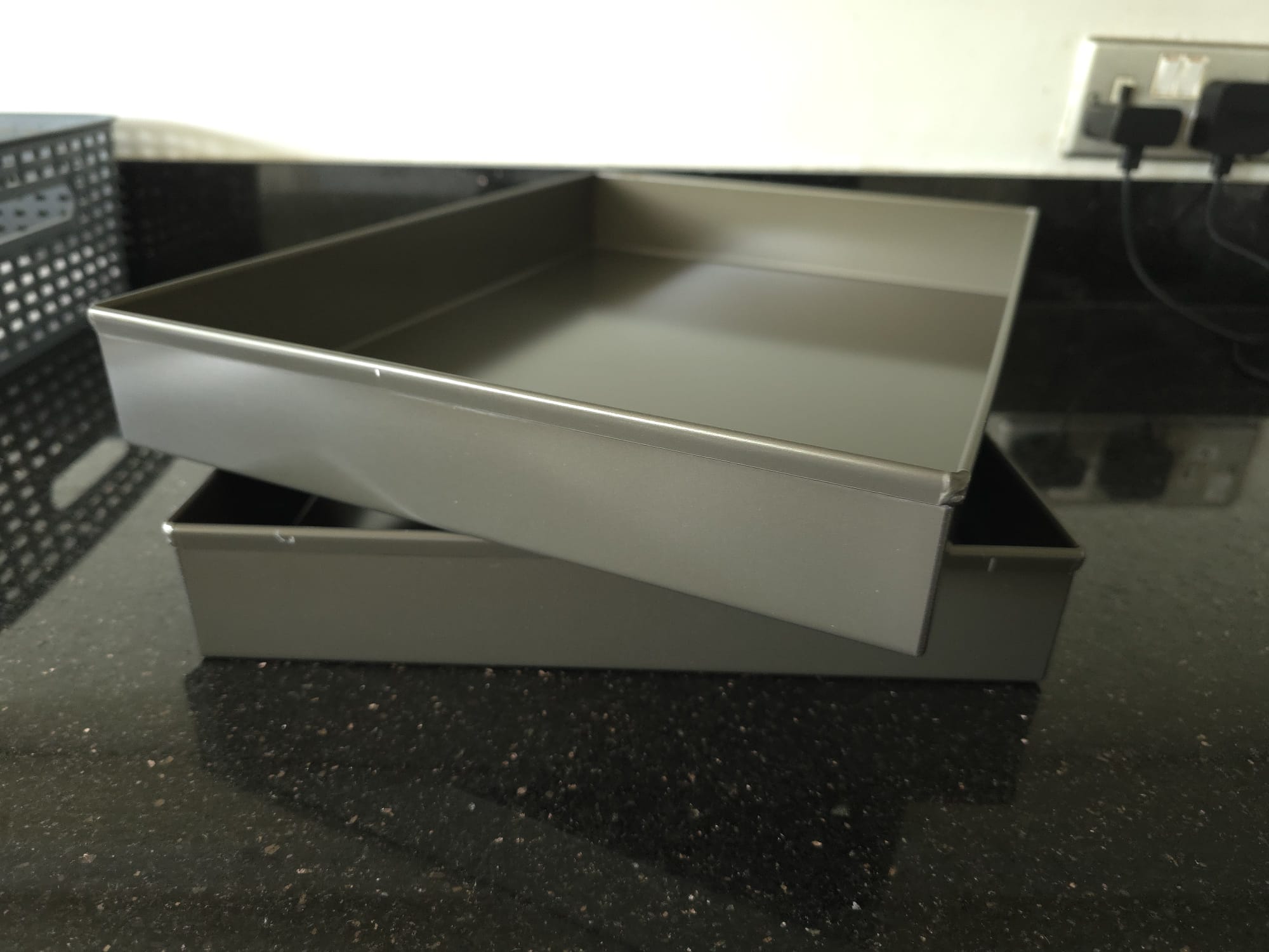 11x15x2 inch lilywhite treated tin 11x15x2 inch lilywhite treated tin