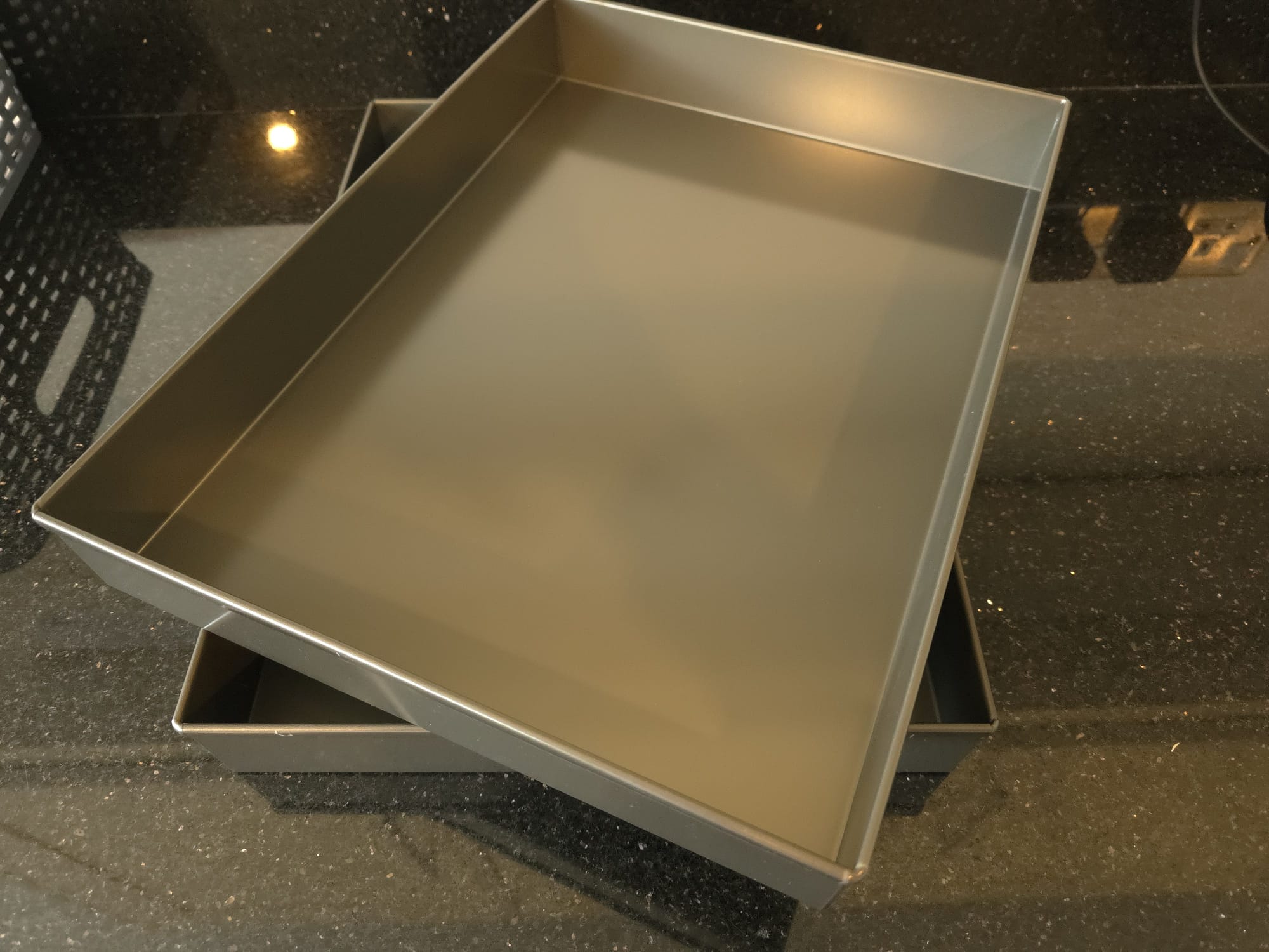 11x15x2 inch lilywhite treated tin 11x15x2 inch lilywhite treated tin